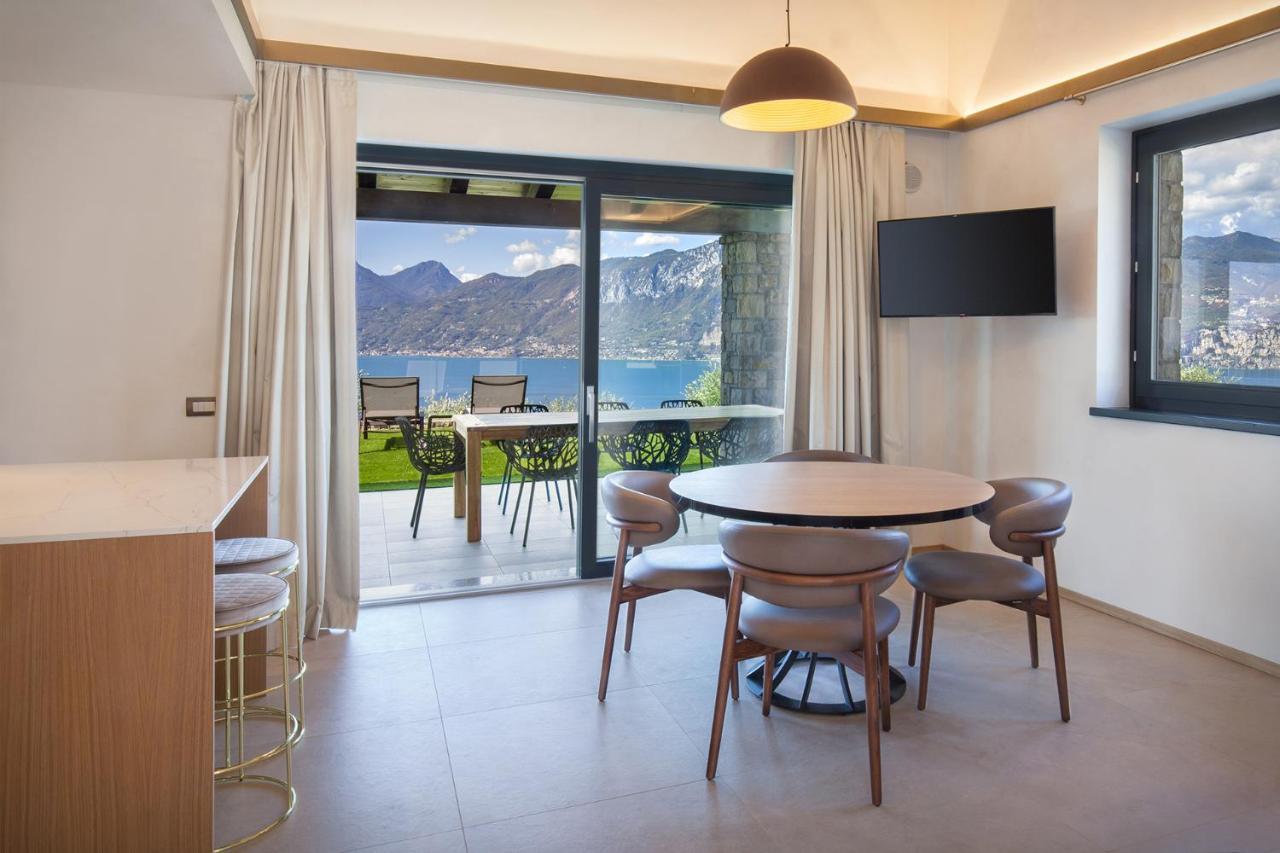 Villa Divina - Apt Icona Con Piscina E Vista Lago Castelletto Di Brenzone Buitenkant foto